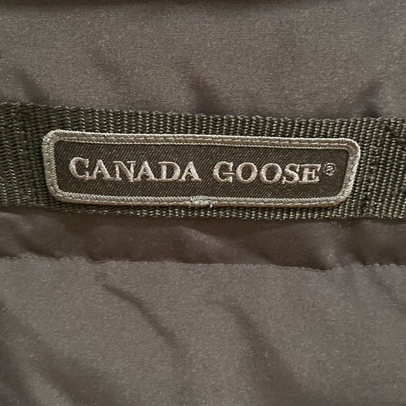 CANADA GOOSE
Wedgemount Parka -Black Label - Picture 9 of 11
